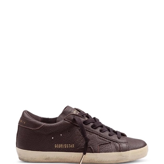 Golden Goose Tênis Super-Star em couro marrom escuro com estrela